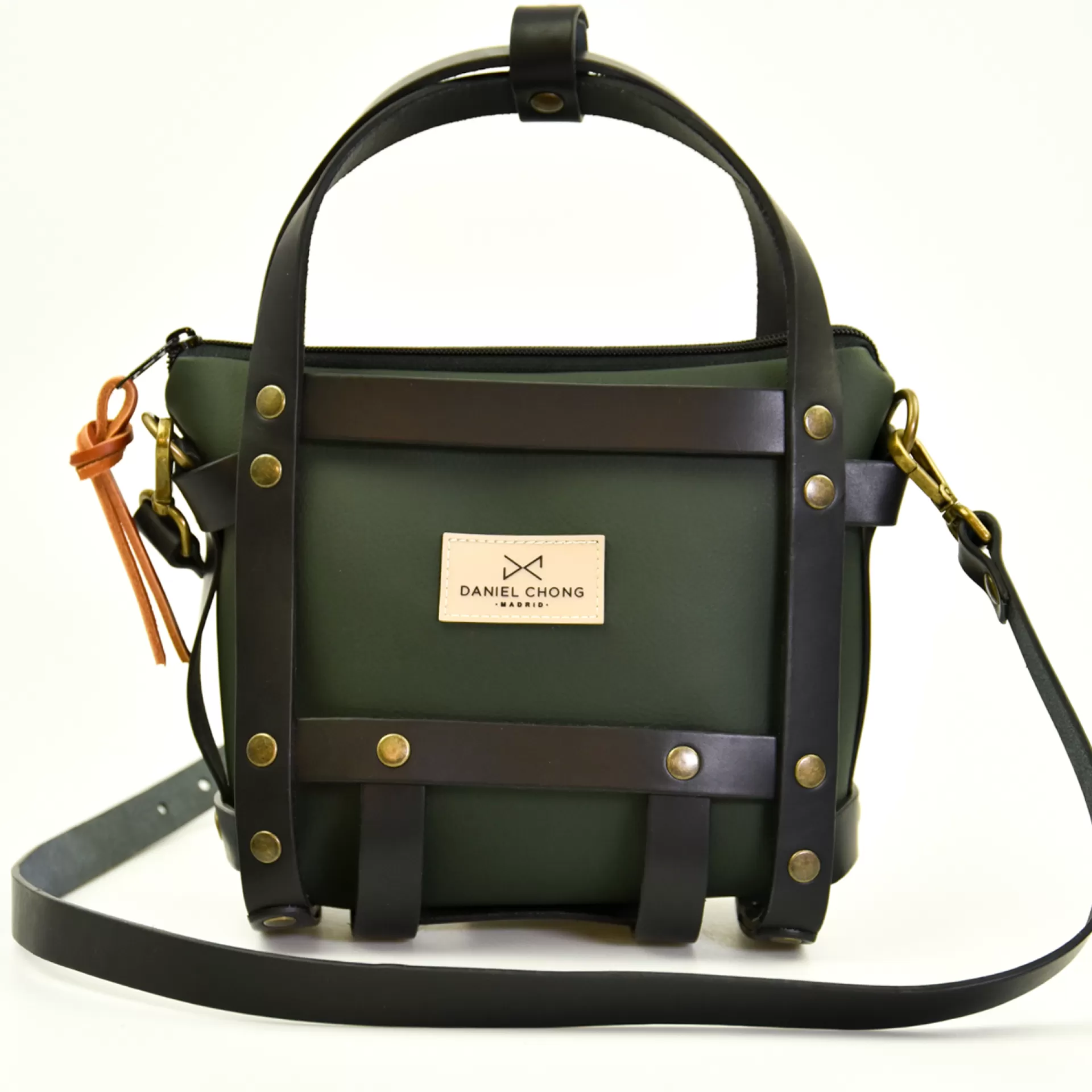 Daniel Chong BOLSO ARNÉS PIEL NEGRO* Bolsos Arnés