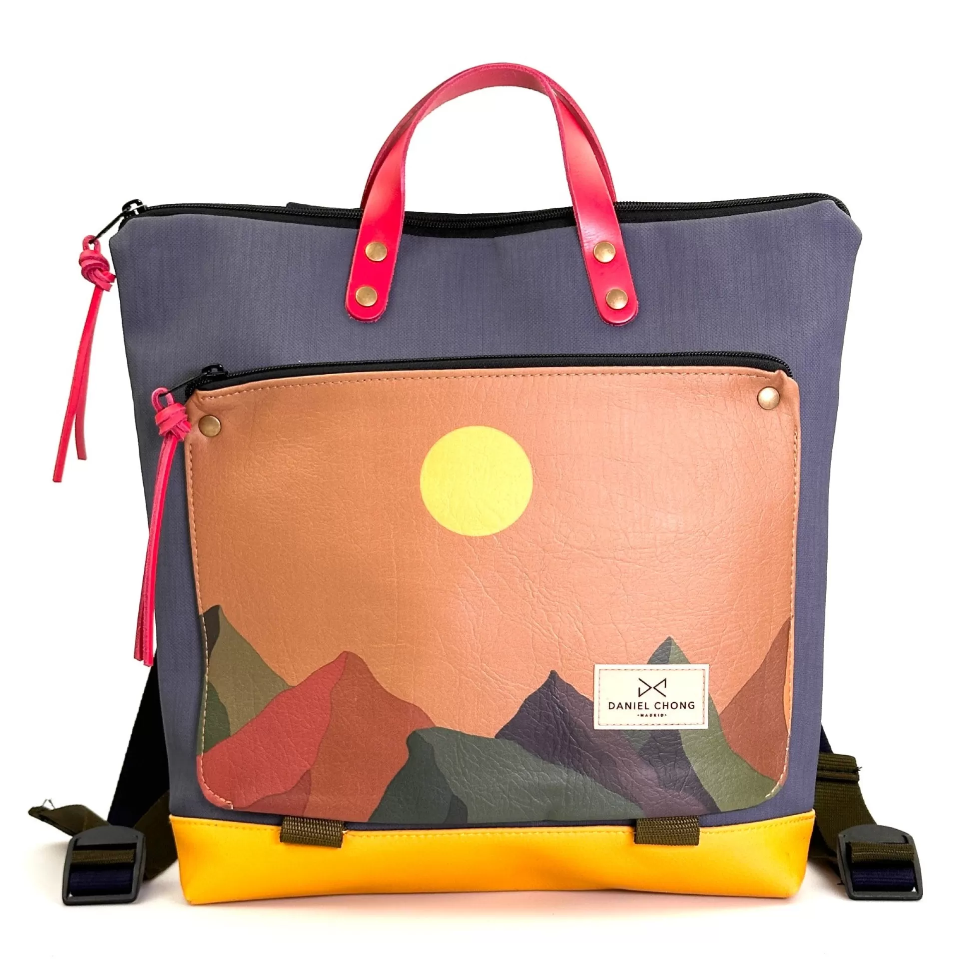 Daniel Chong Mochila book holder cuadrada ilustrada DZ* Mochilas Book Holder Cuadradas | Mochilas Book Holder